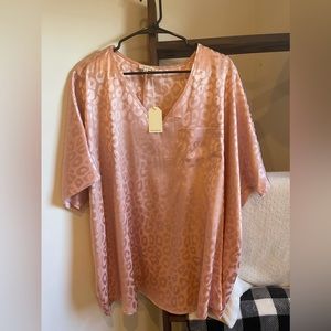 Jodifl size M, oversized rose gold top, new with tag